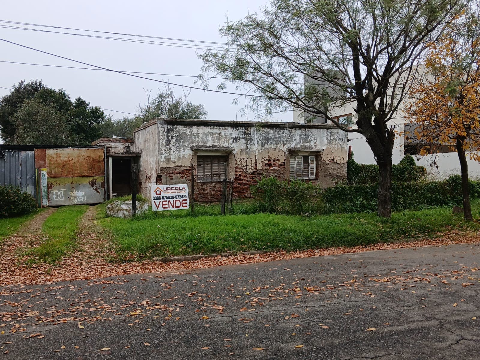 Vivienda para demolición en importante terreno